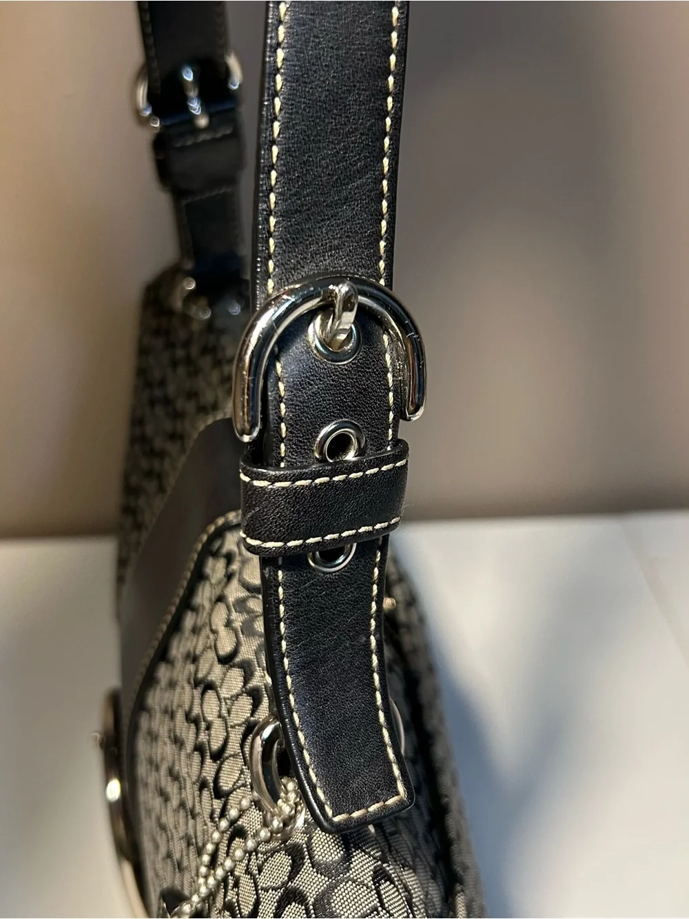 Vintage Coach Y2K Black Gray Signature Canvas Soho Shoulder Bag 7075 Buckle